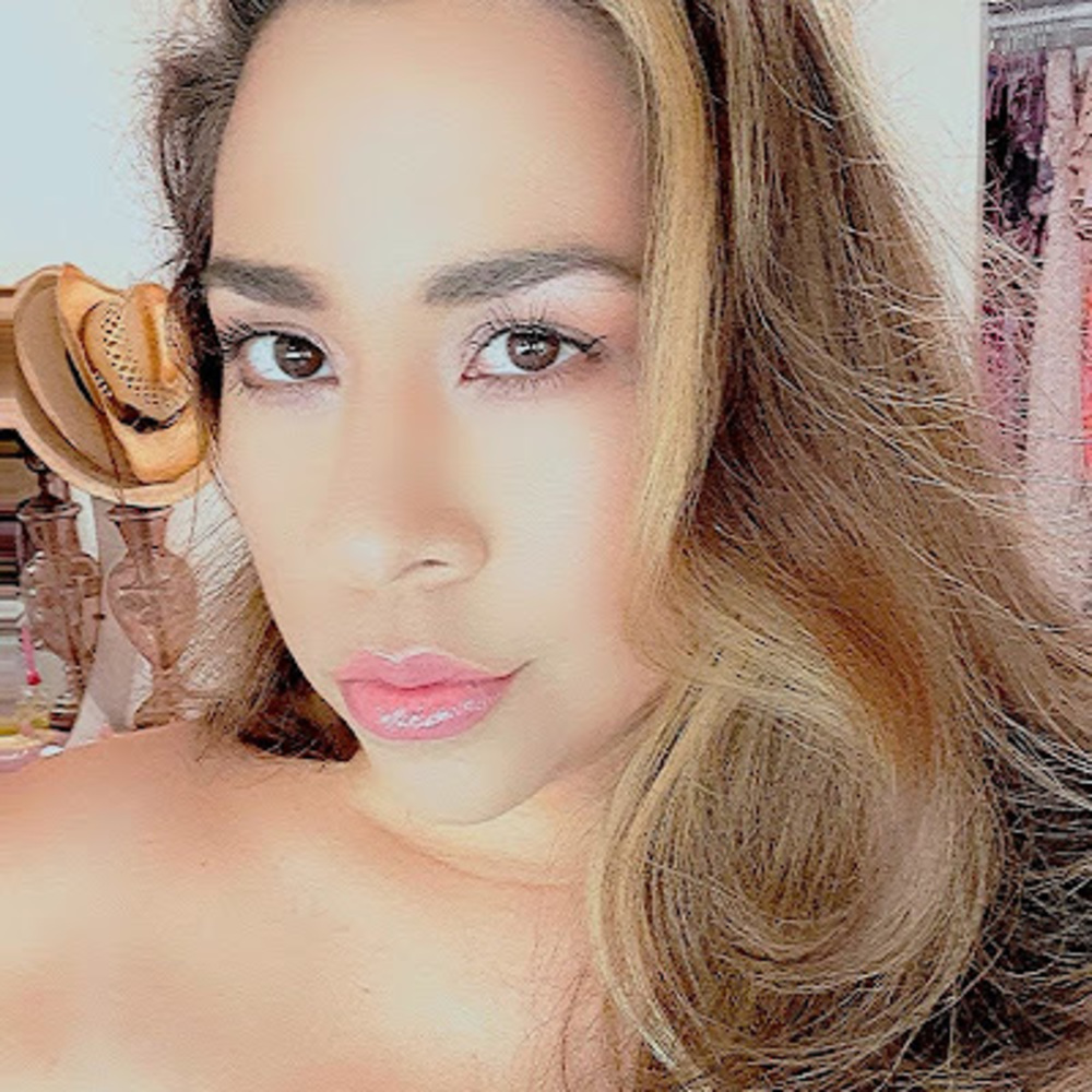Meet your Posher, Perla